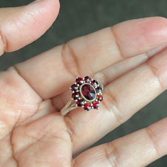 Vintage Bohemian Sterling Silver and Garnet Ring - Picture 7 of 7